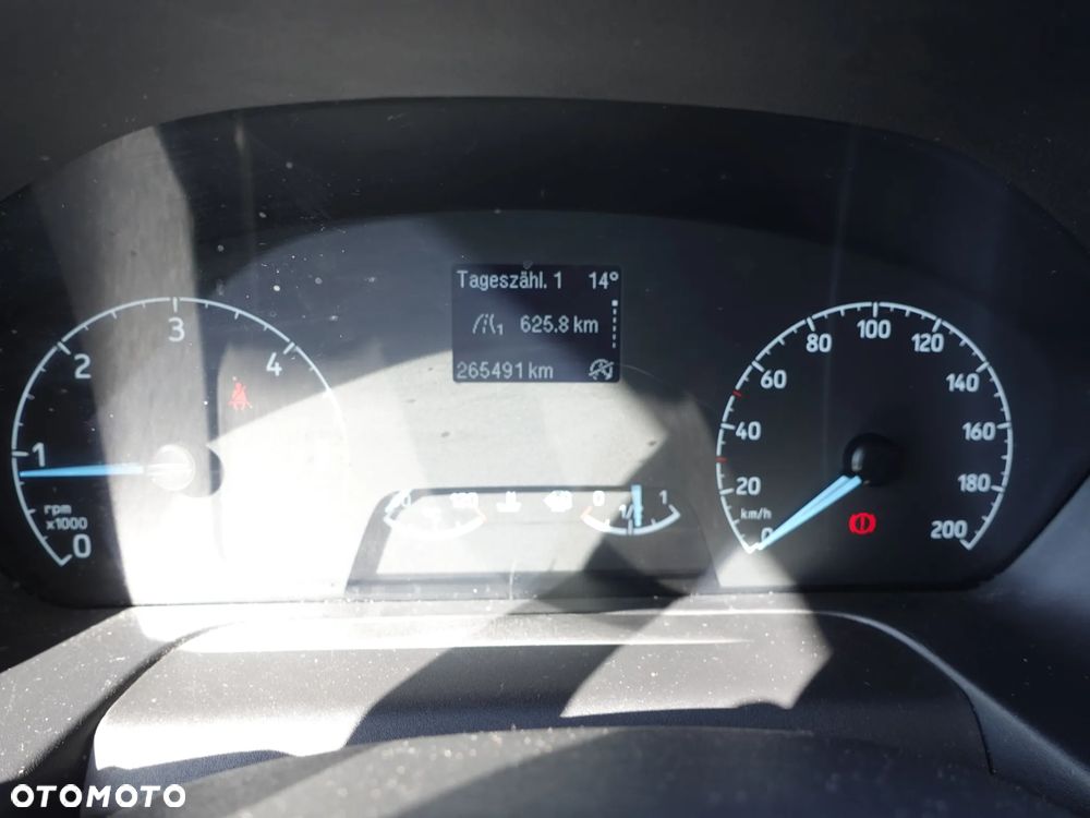 Ford Transit - Kontener z windą - 29