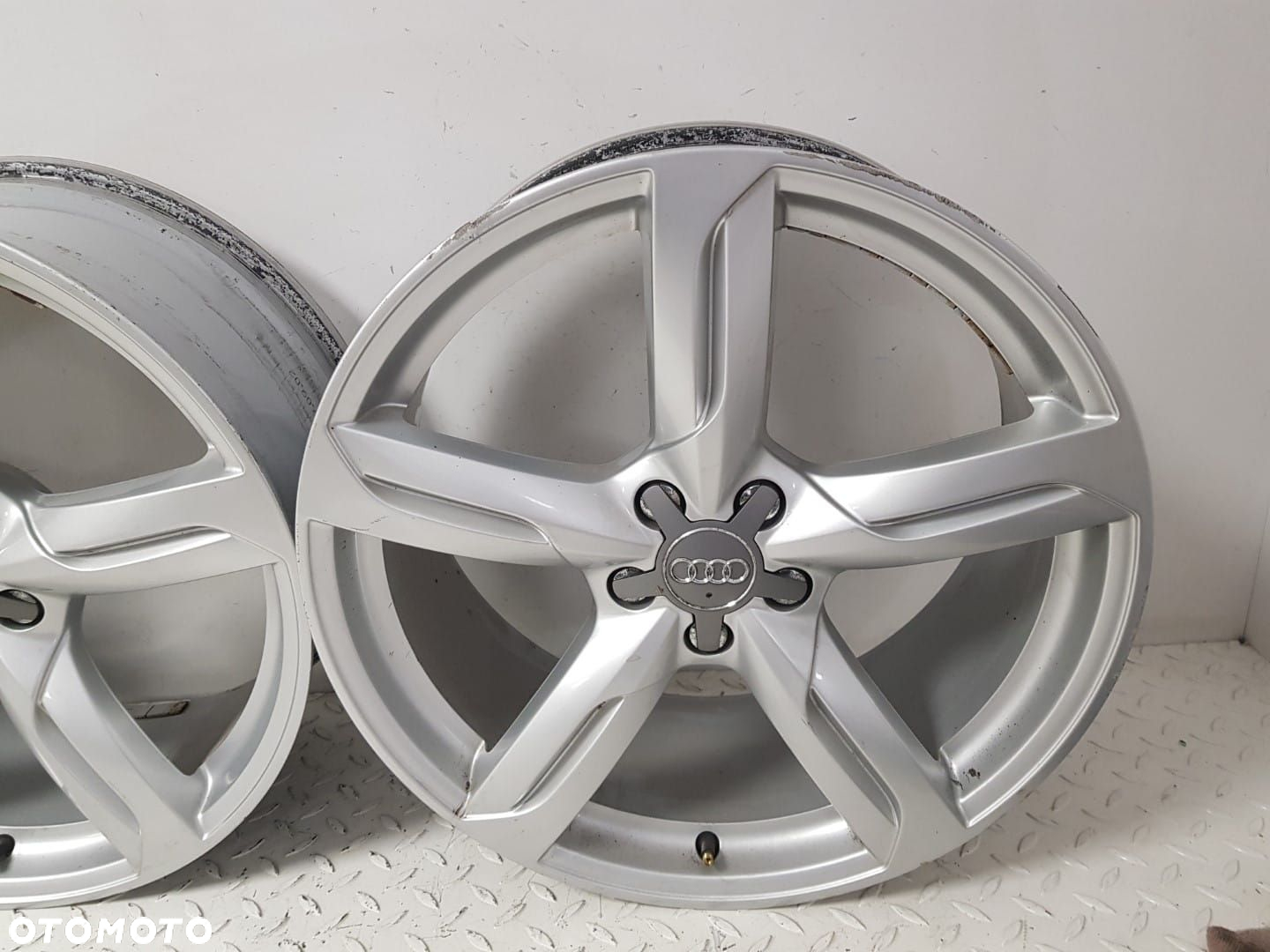 ŁADNY ORYGINALNY KOMPLET ALUFELGI FELGI ALUMINIOWE AUDI Q5 1 08-16 8,5 20r 5x112 ET33 8R0 8R0601025D - 3