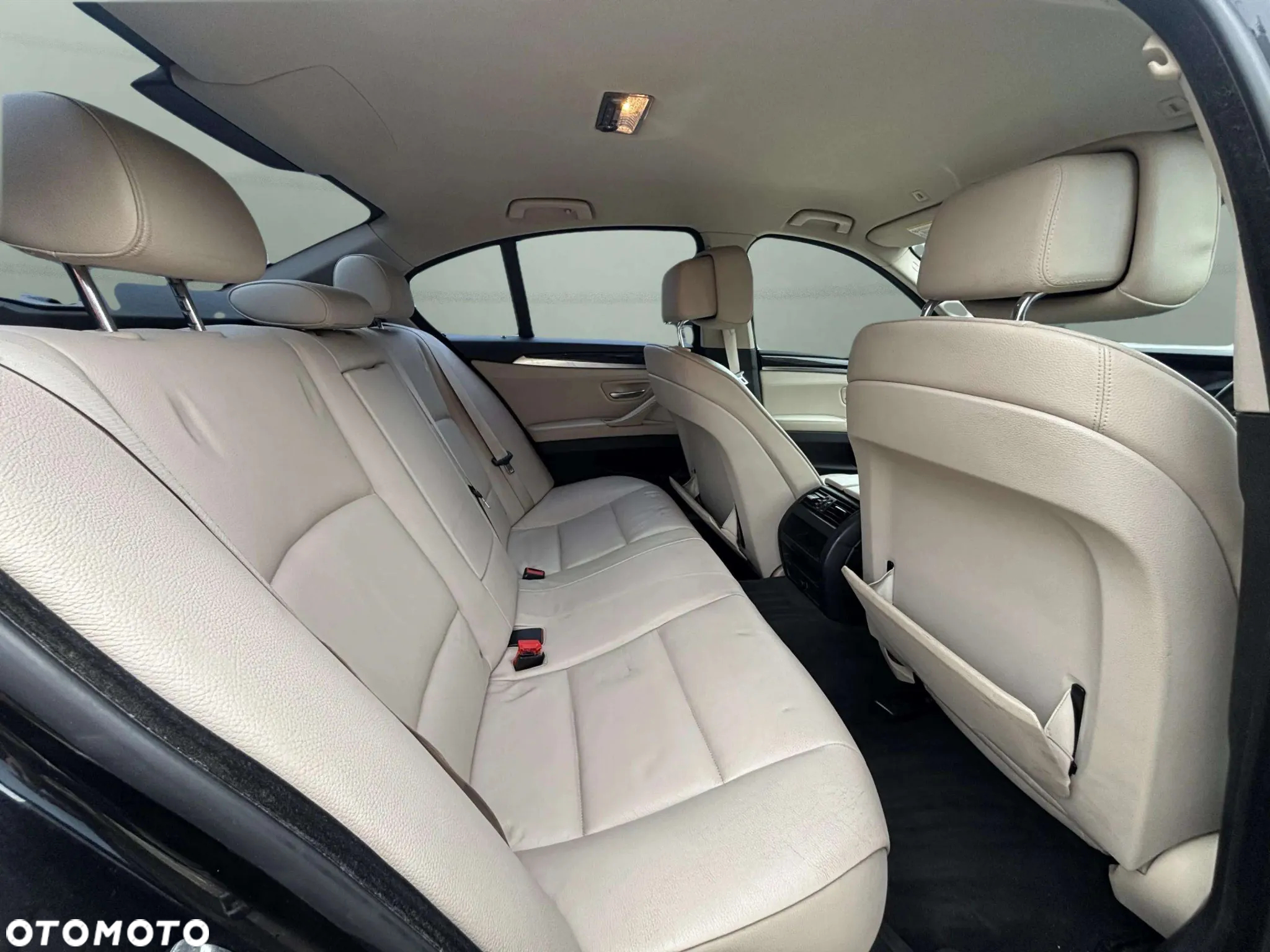 BMW Seria 5 520d - 12