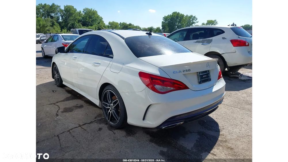 Mercedes-Benz CLA - 6