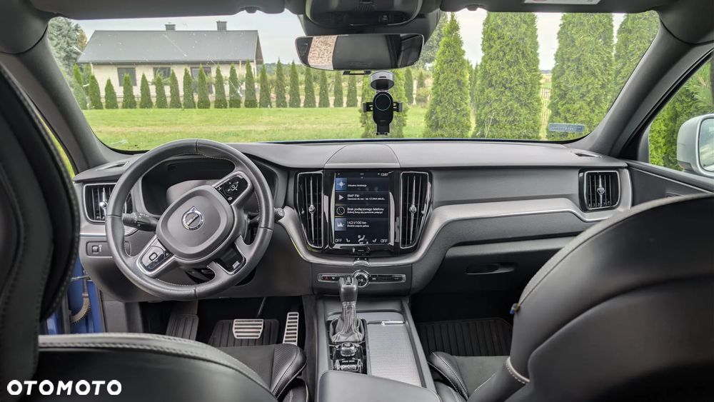 Volvo XC 60 T6 AWD R-Design - 8