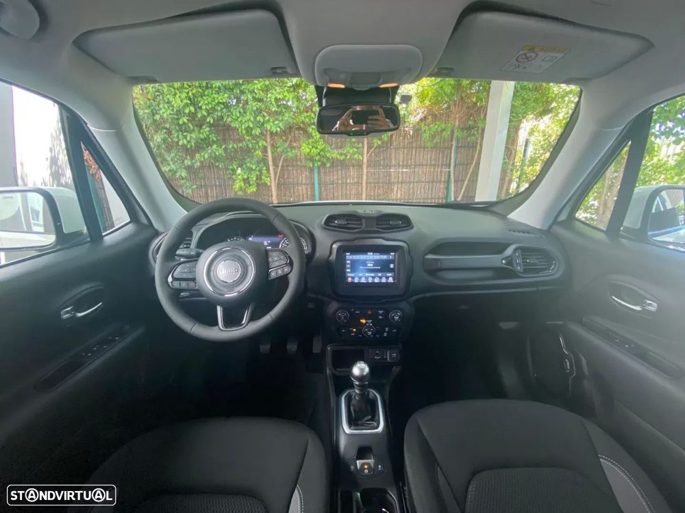 Jeep Renegade - 14