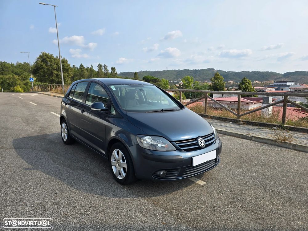 VW Golf Plus 1.9 TDi Trendline AC - 4