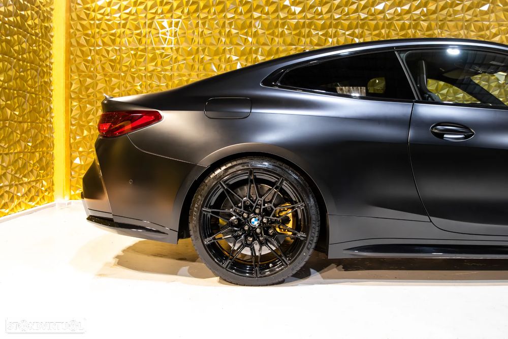 BMW M4 Competition - 5