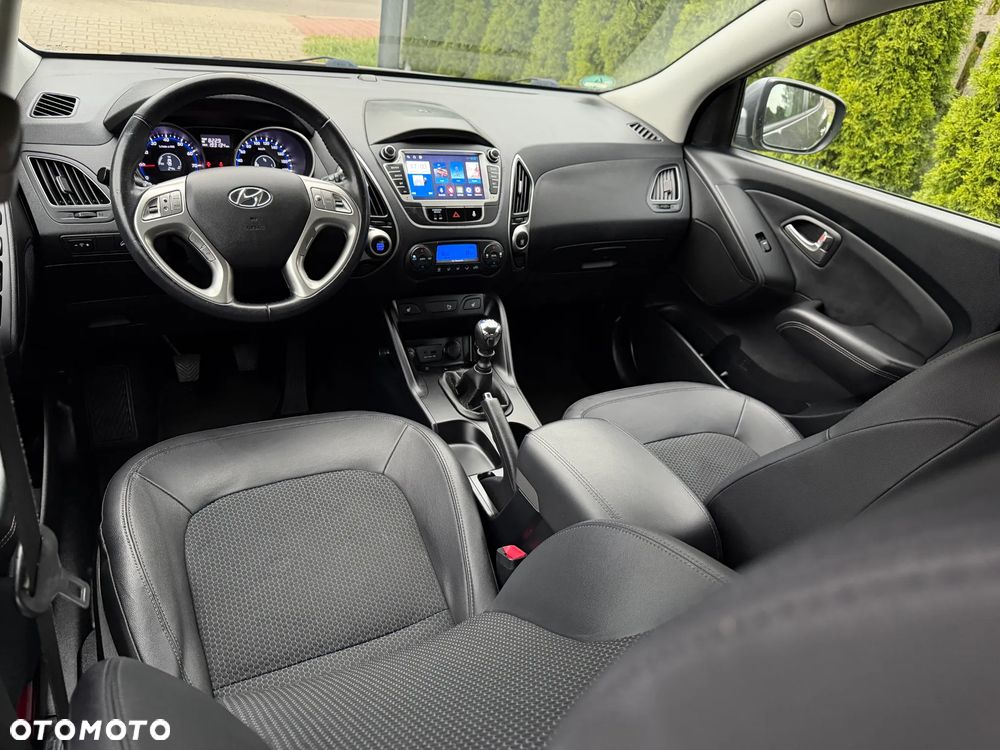 Hyundai ix35 blue 1.6 2WD Finale Gold - 16