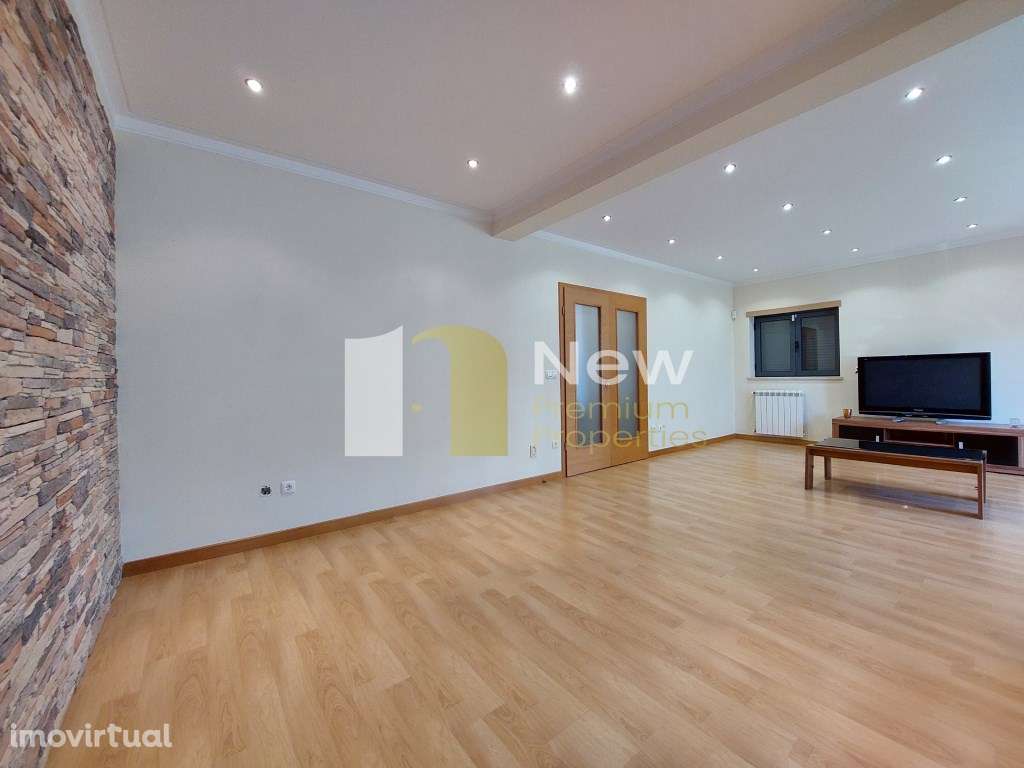 Moradia T4 em Casal dos Matos - Leiria. - Grande imagem: 2/55