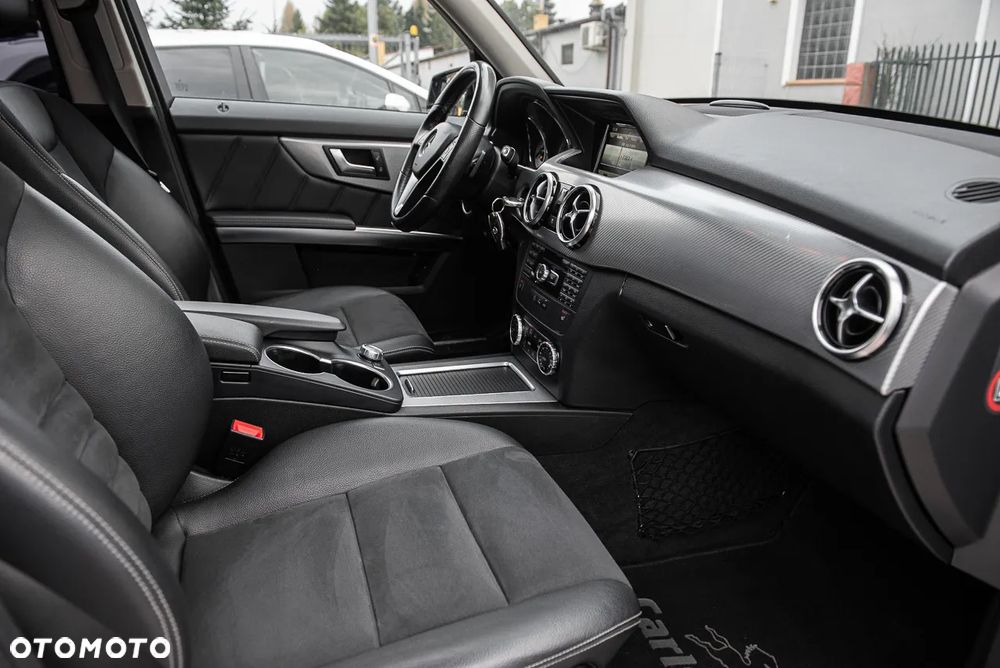 Mercedes-Benz GLK 250 CDI DPF 4Matic BlueEFFICIENCY 7G-TRONIC SPORT EDITION - 36