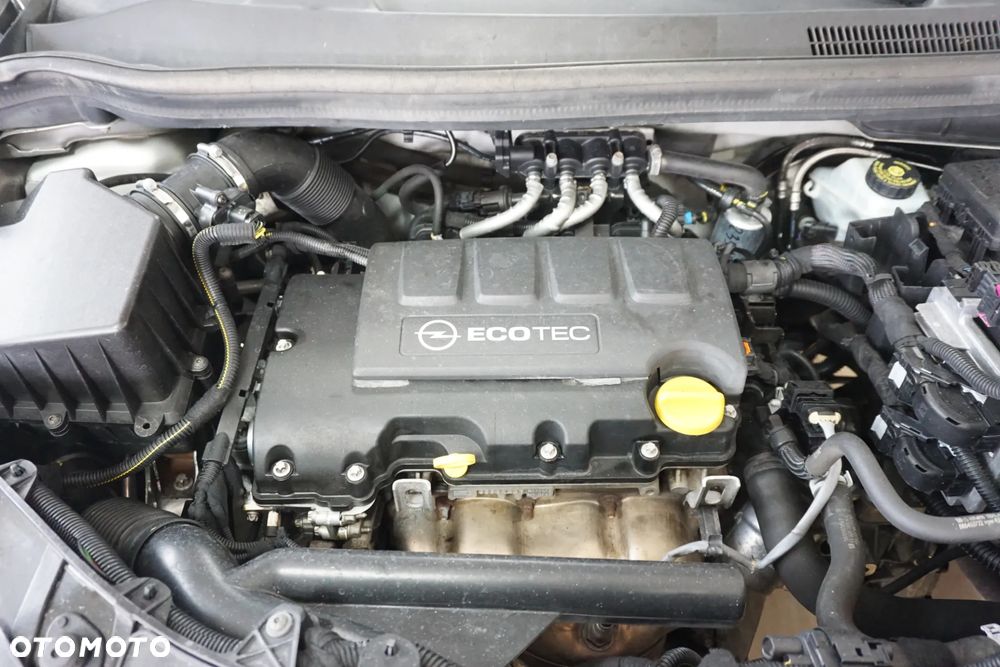 Opel Corsa 1.2 16V Cosmo - 21