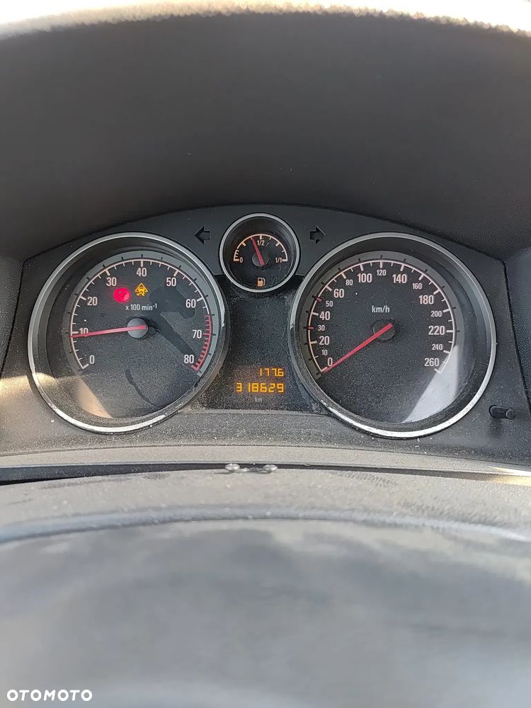 Opel Zafira - 13