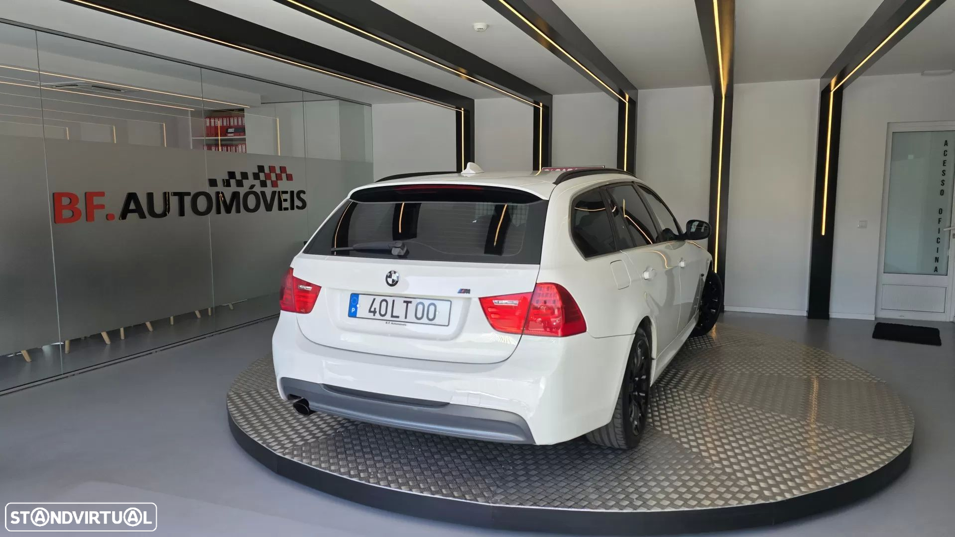 BMW 320 d Touring Pack M - 17