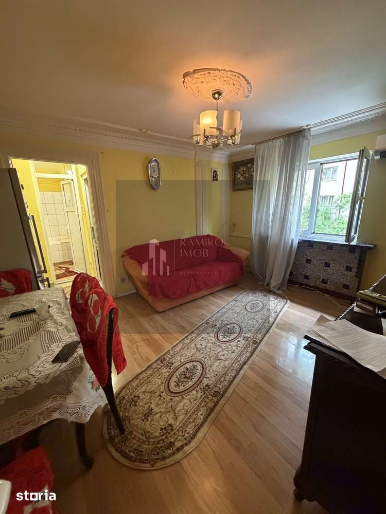 Interior view of Apartament 3 bedroom in Aleea Crevedia