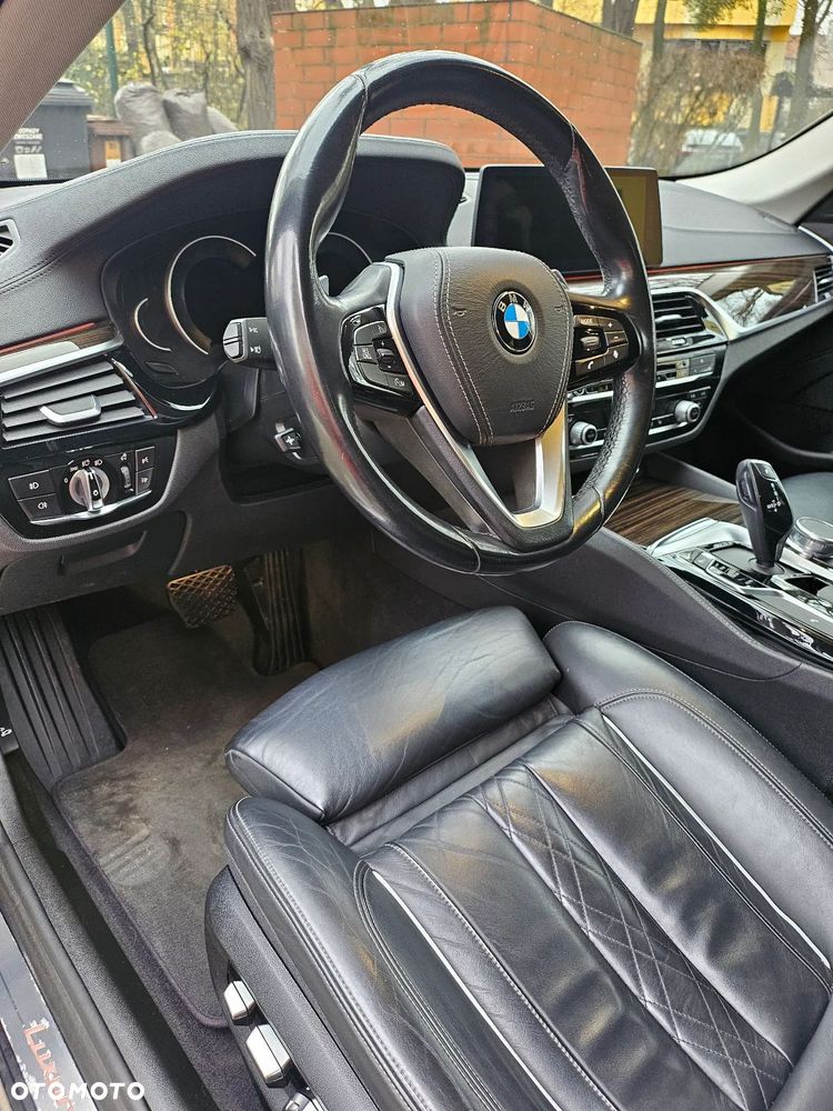 BMW Seria 5 520d xDrive Luxury Line - 8