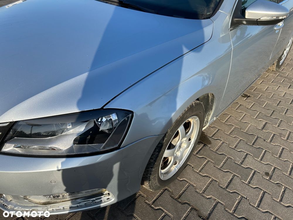 Volkswagen Passat - 12