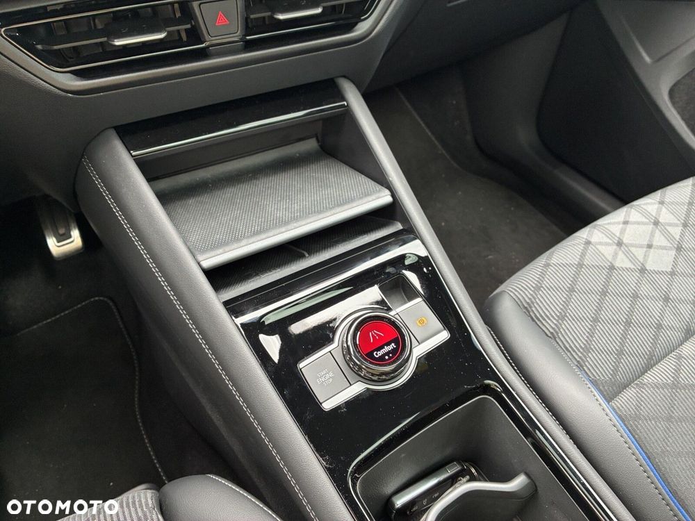 Volkswagen Tiguan - 26