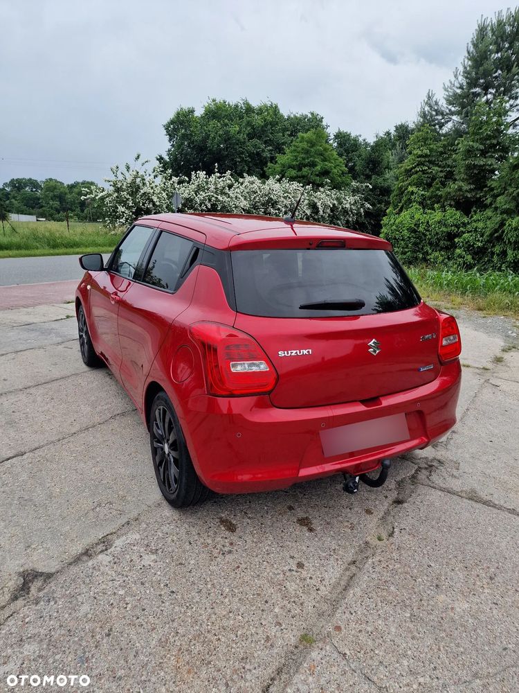 Suzuki Swift 1.2 Dualjet SHVS Premium Plus CVT - 5