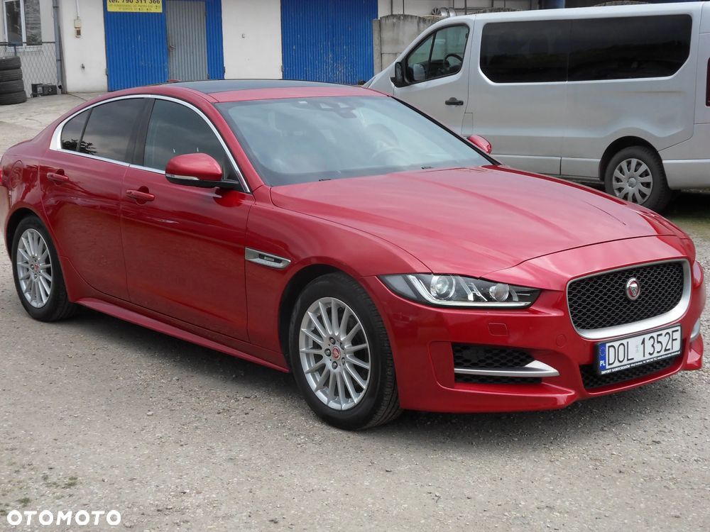 Jaguar XE E-Performance Pure - 7