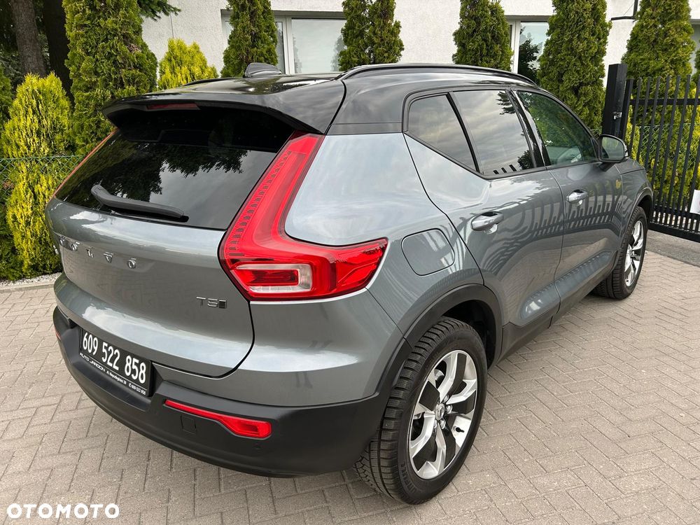 Volvo XC 40 T5 AWD Geartronic Momentum Pro - 10