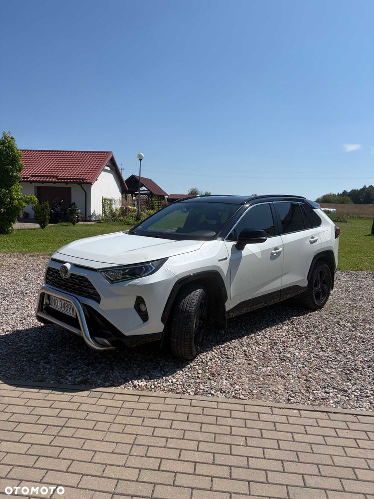 Toyota RAV4 - 1