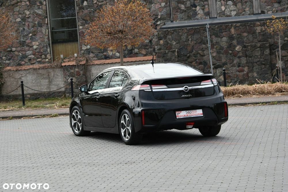 Opel Ampera - 22