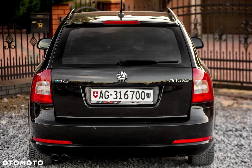 Skoda Octavia 2.0 TSI RS - 12