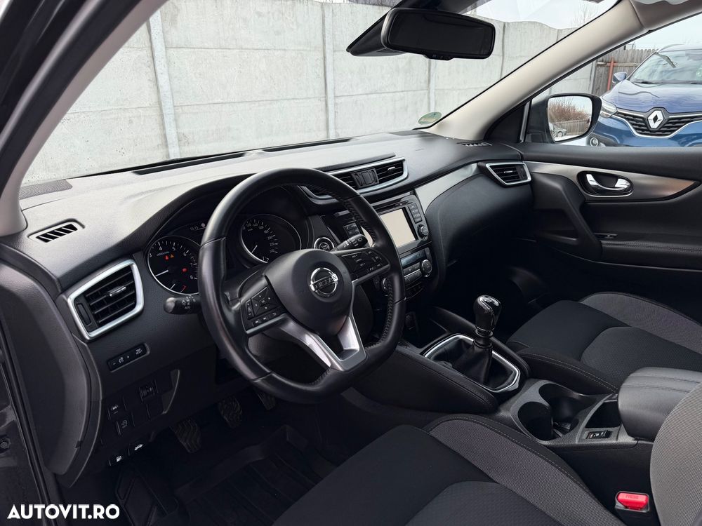 Nissan Qashqai 1.3 DIG-T N-CONNECTA - 14