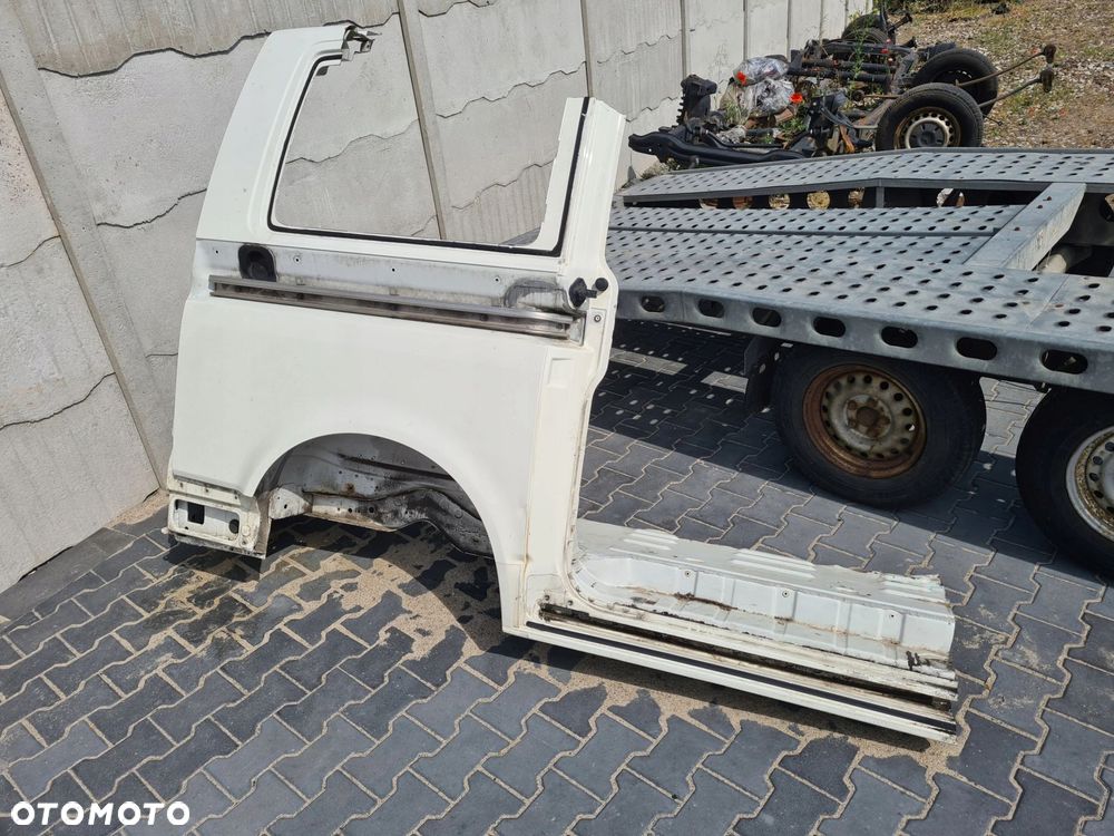 VW T5 KRÓTKI prawy bok błotnik poszycie tył - 1