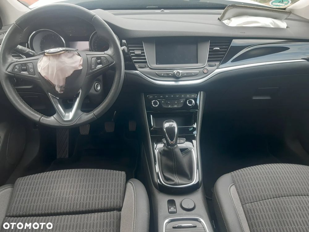 Opel Astra 1.2 Turbo Start/Stop Sports Tourer Elegance - 12
