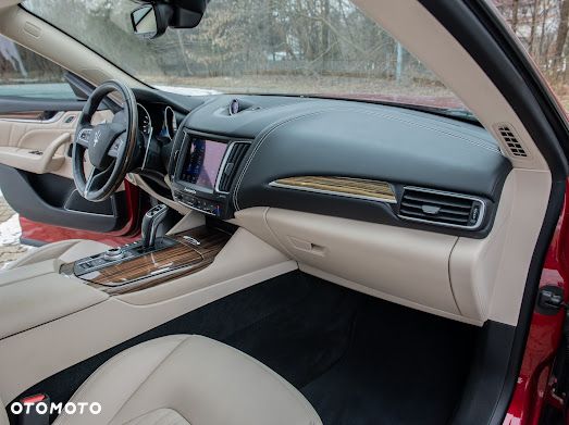 Maserati Levante S Q4 GranLusso - 18