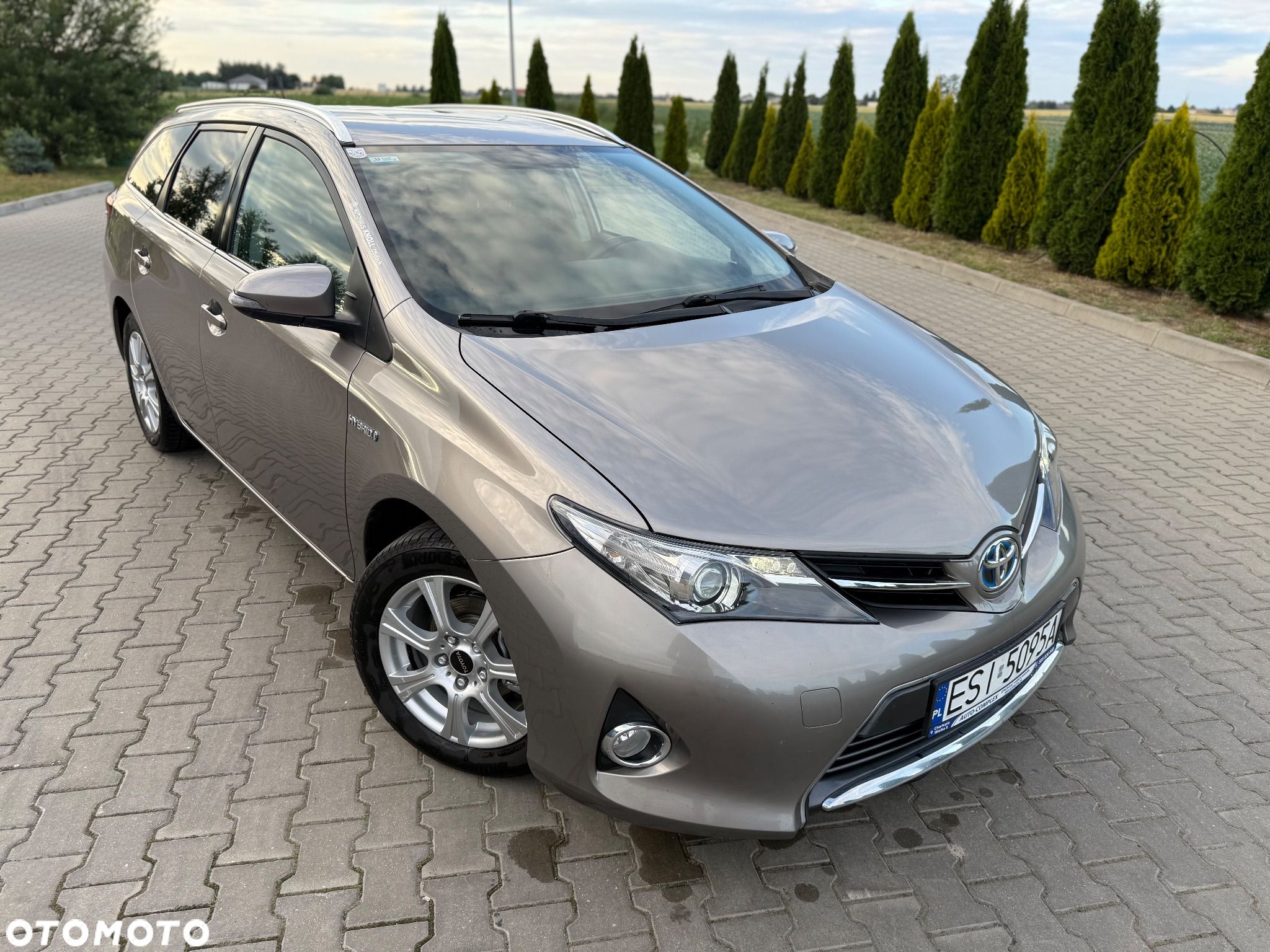 Toyota Auris 1.8 Hybrid Life - 1