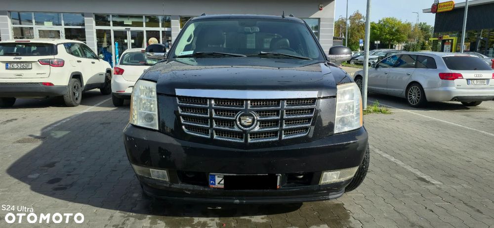 Cadillac Escalade - 13