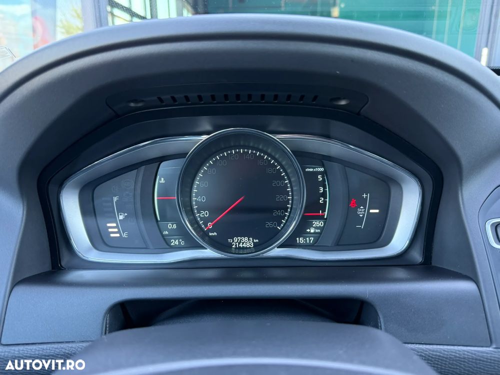 Volvo XC 60 D5 AWD Summum - 35