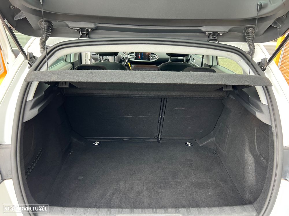 Peugeot 308 1.5 BlueHDi Style - 19