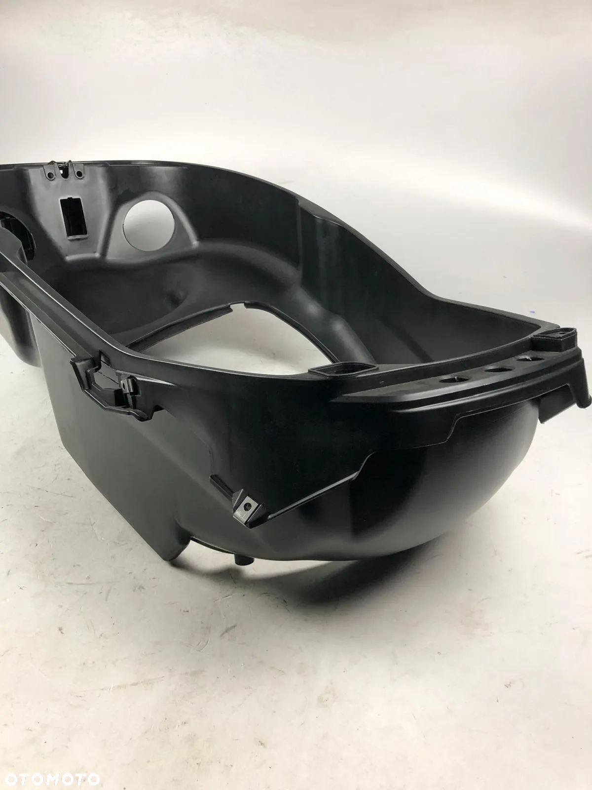 Piaggio X10 Schowek Wypełnienie Kufer - 10