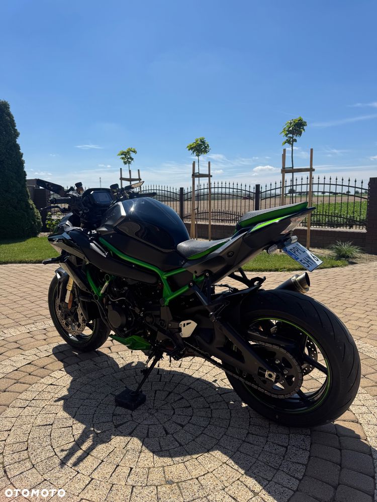 Kawasaki H2 - 14