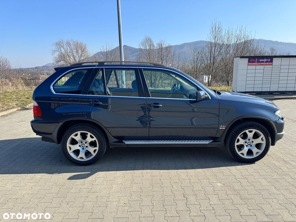 BMW X5 4.4 i Edition Exclusive - 4
