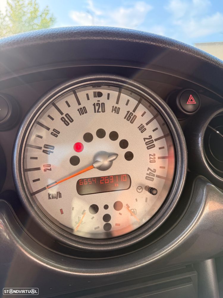 MINI 3 Portas One 1.4 D - 17