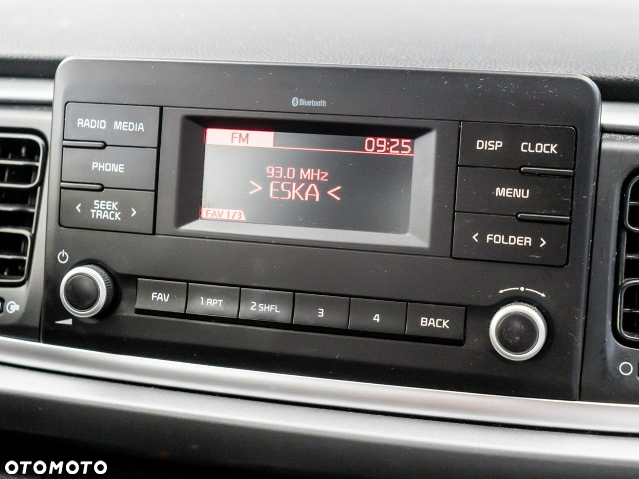 Kia Rio 1.2 M - 21