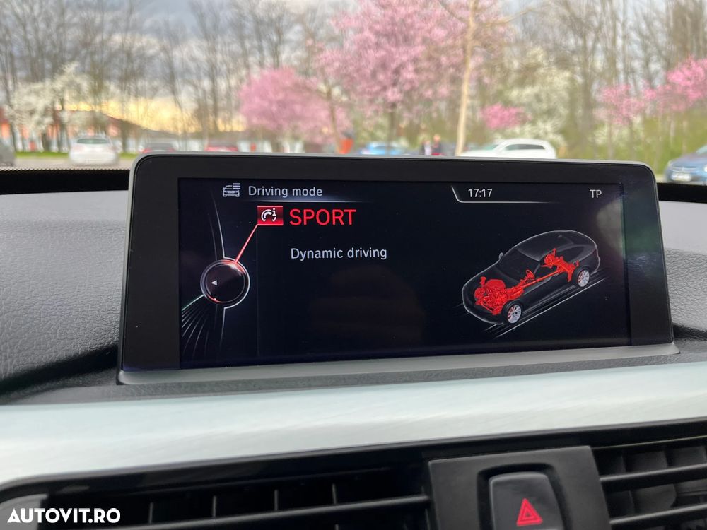 BMW Seria 3 328i xDrive Aut. Modern Line - 26