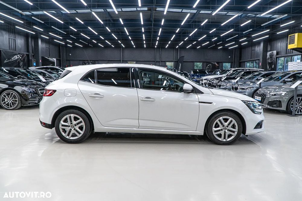 Renault Megane ENERGY dCi 110 EDC INTENS - 20