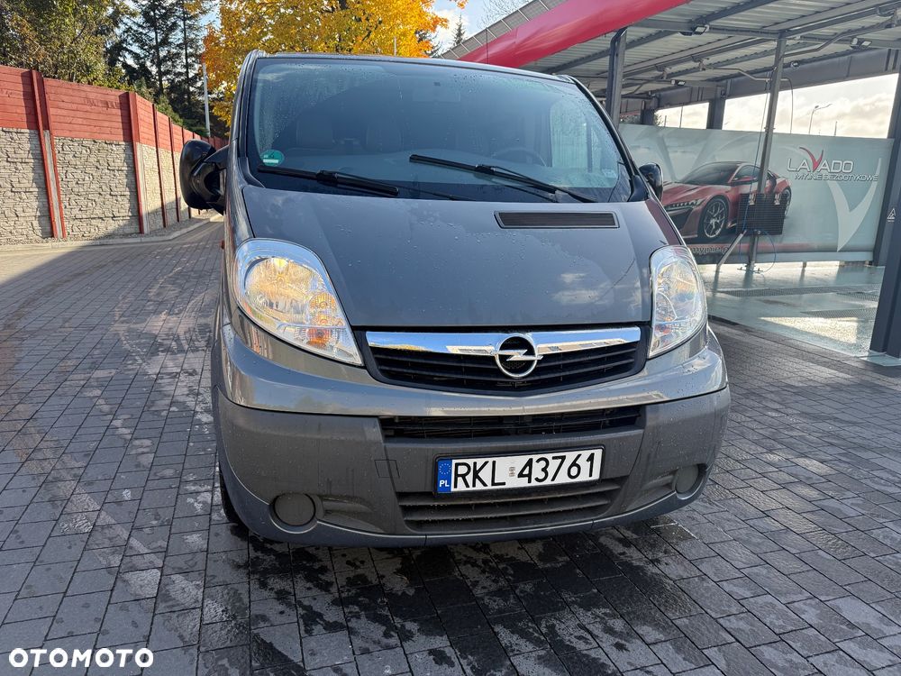 Opel Vivaro 2012 photo 3