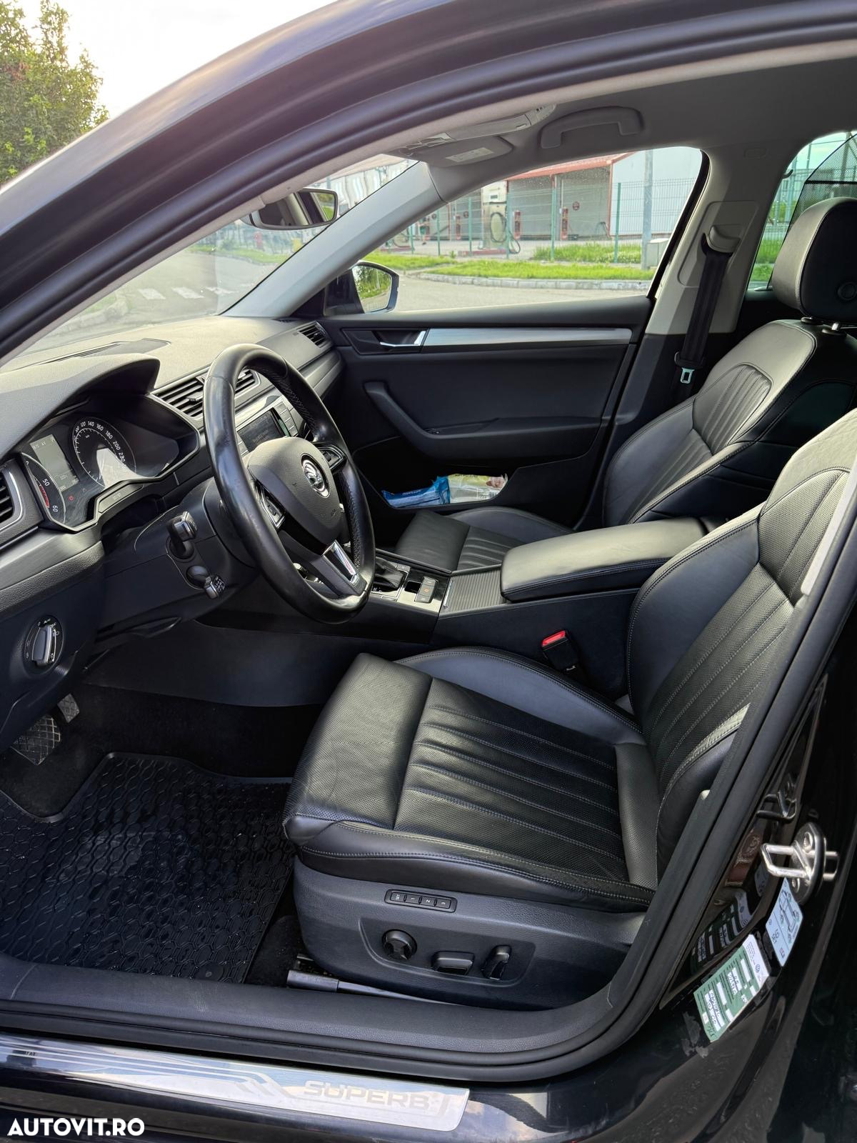 Skoda Superb 2.0 TDI DSG 4X4 Style - 12