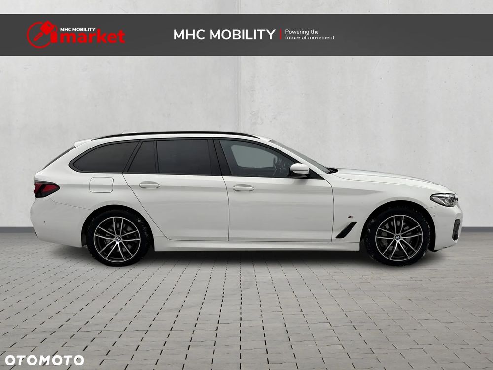 BMW Seria 5 530i xDrive mHEV M Sport sport - 7