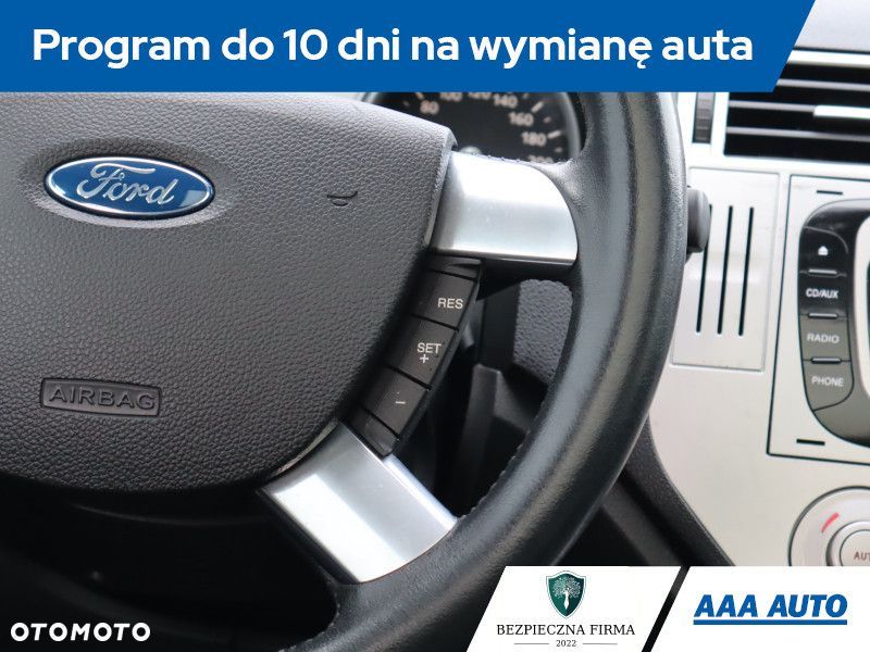 Ford Kuga - 19