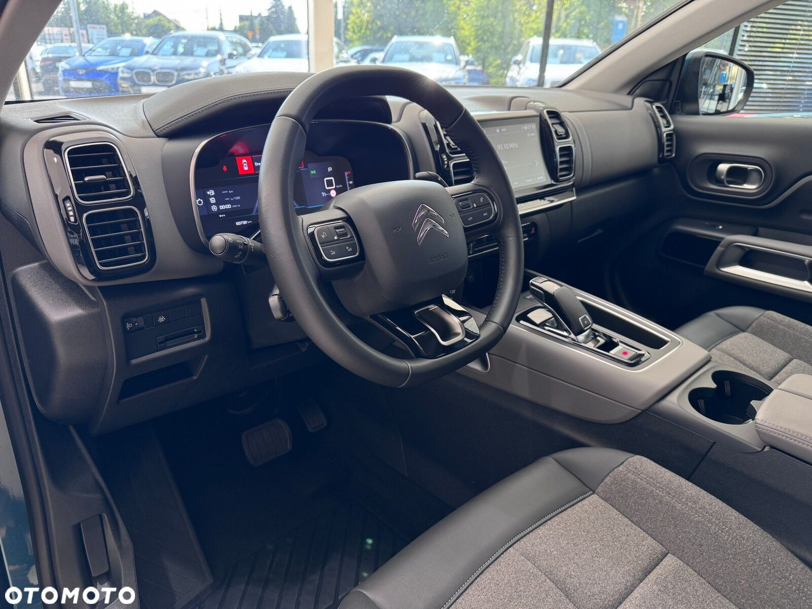 Citroën C5 Aircross 1.2 PureTech Live EAT8 - 8