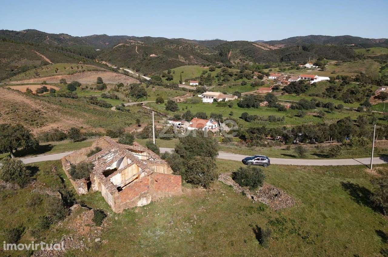 Fantástica Moradia para recuperar c/ 170m2, São Bartolomeu de Messi... - Grande imagem: 4/19