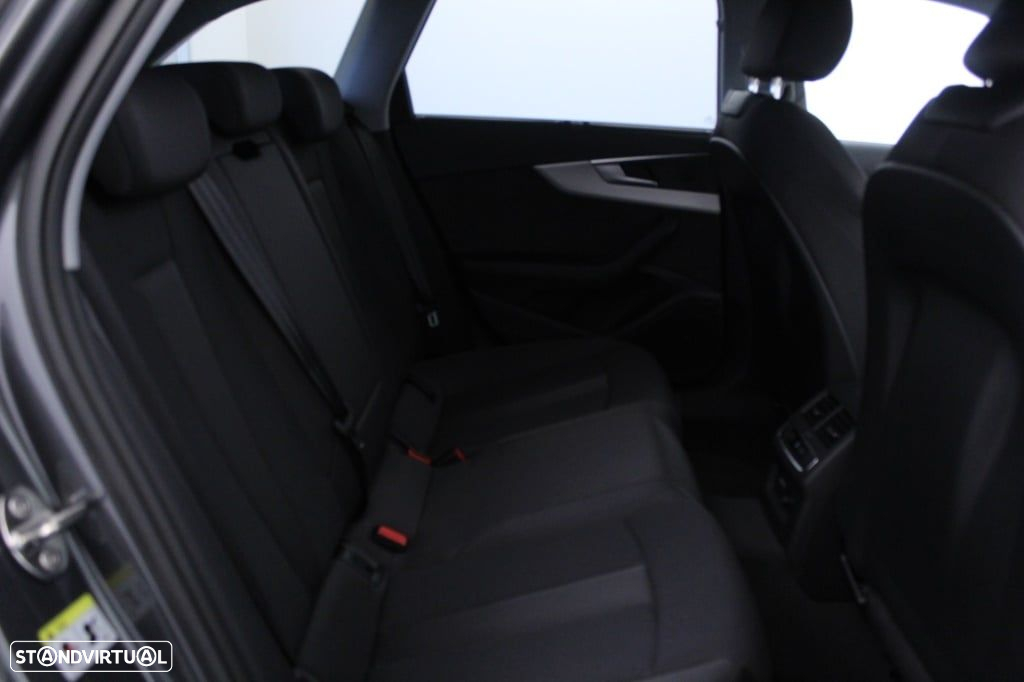Audi A4 Avant - 15