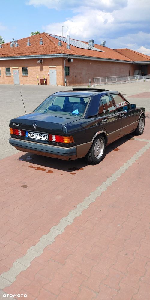 Mercedes-Benz W201 (190) - 3