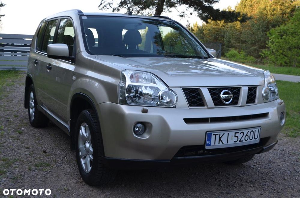 Nissan X-Trail 2.0 SE - 13