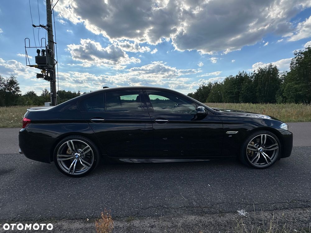 BMW Seria 5 530d xDrive - 7