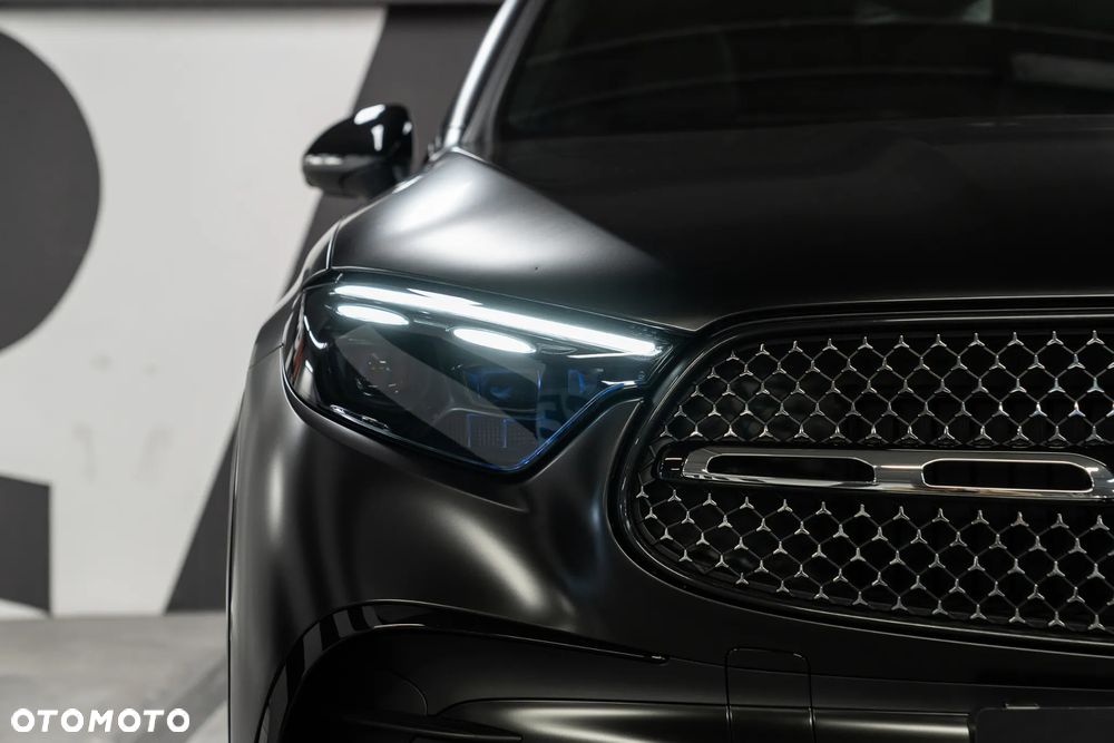 Mercedes-Benz GLC 300 mHEV 4-Matic AMG Line - 13